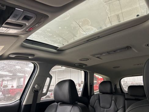 New 2025 Kia Telluride EX image 24