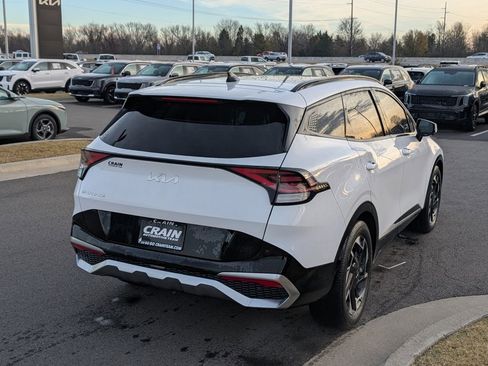 Used 2023 Kia Sportage SX image 7