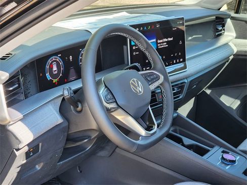 New 2025 Volkswagen Tiguan S image 12