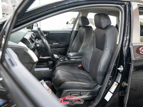 Used 2018 Honda Clarity Touring image 16