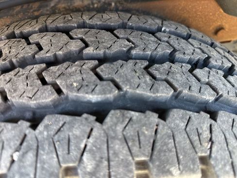 Used 2010 Nissan Xterra Off-Road image 13