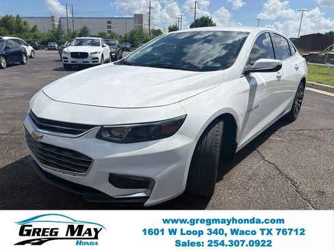 Used 2018 Chevrolet Malibu LT w/ Sport Package FWD image 5