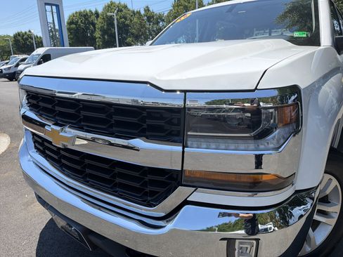 Used 2018 Chevrolet Silverado 1500 LT w/ All Star Edition AWD/4WD image 6