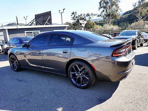 Used 2021 Dodge Charger SXT w/ Blacktop Package image 8