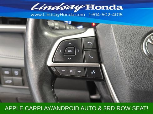 Used 2023 Toyota Highlander LE AWD/4WD image 17