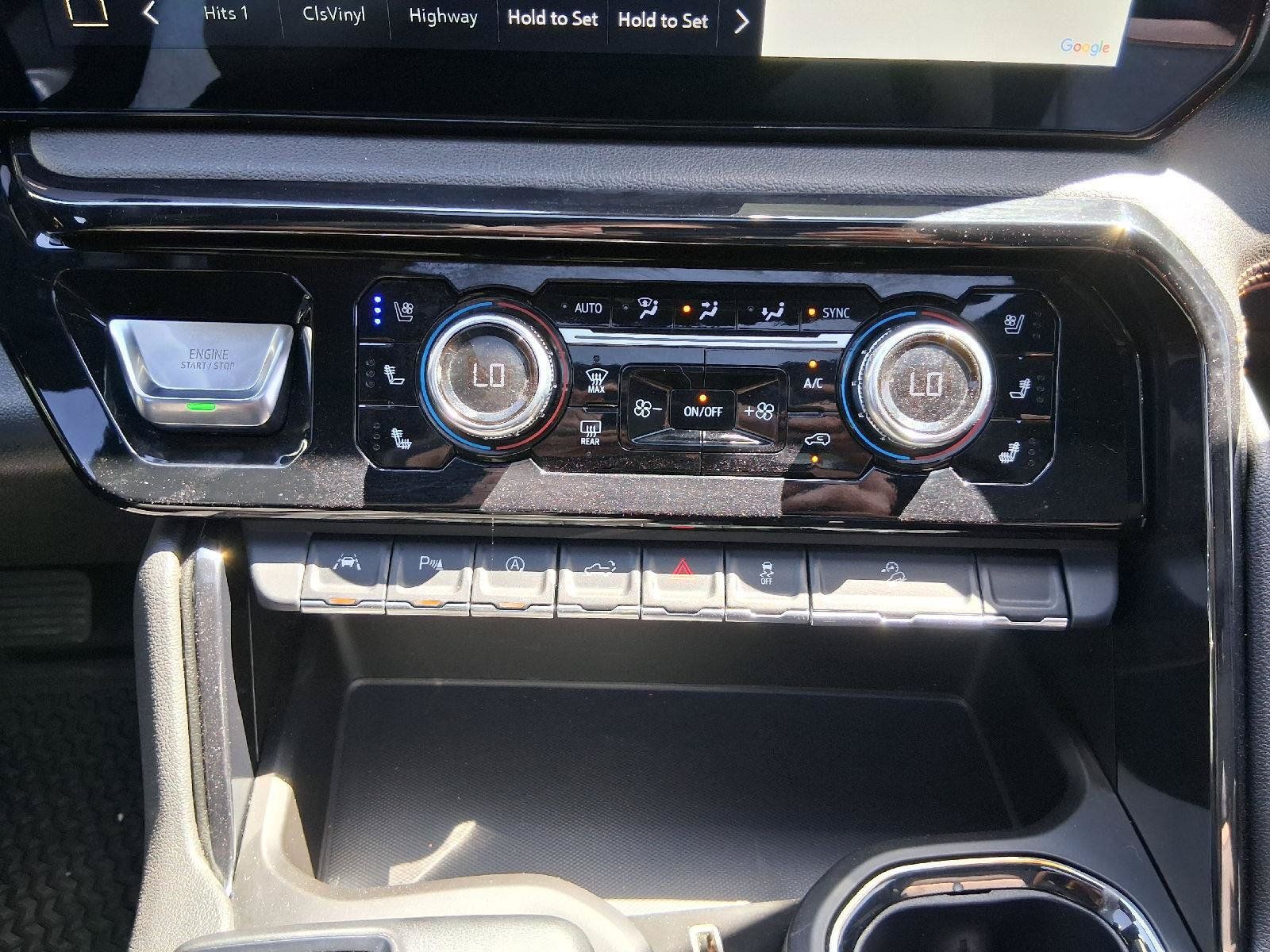 Used 2024 GMC Sierra 1500 AT4 w/ Technology Package AWD/4WD image 35