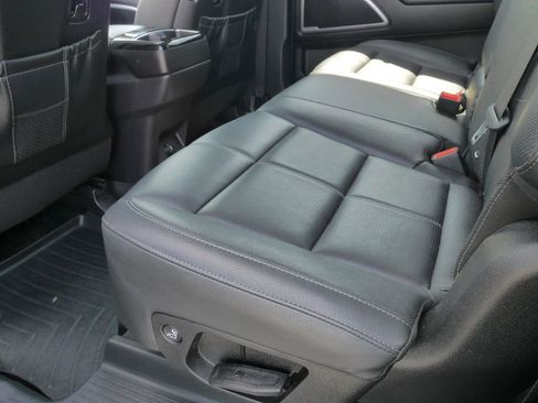 Used 2021 Kia Telluride EX image 19