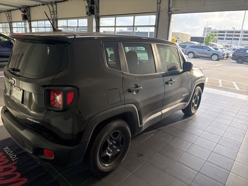 Used 2017 Jeep Renegade Sport w/ Power & Air Group FWD image 5