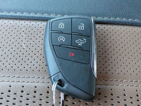 Used 2025 Chevrolet Silverado 2500 High Country w/ Technology Package image 35