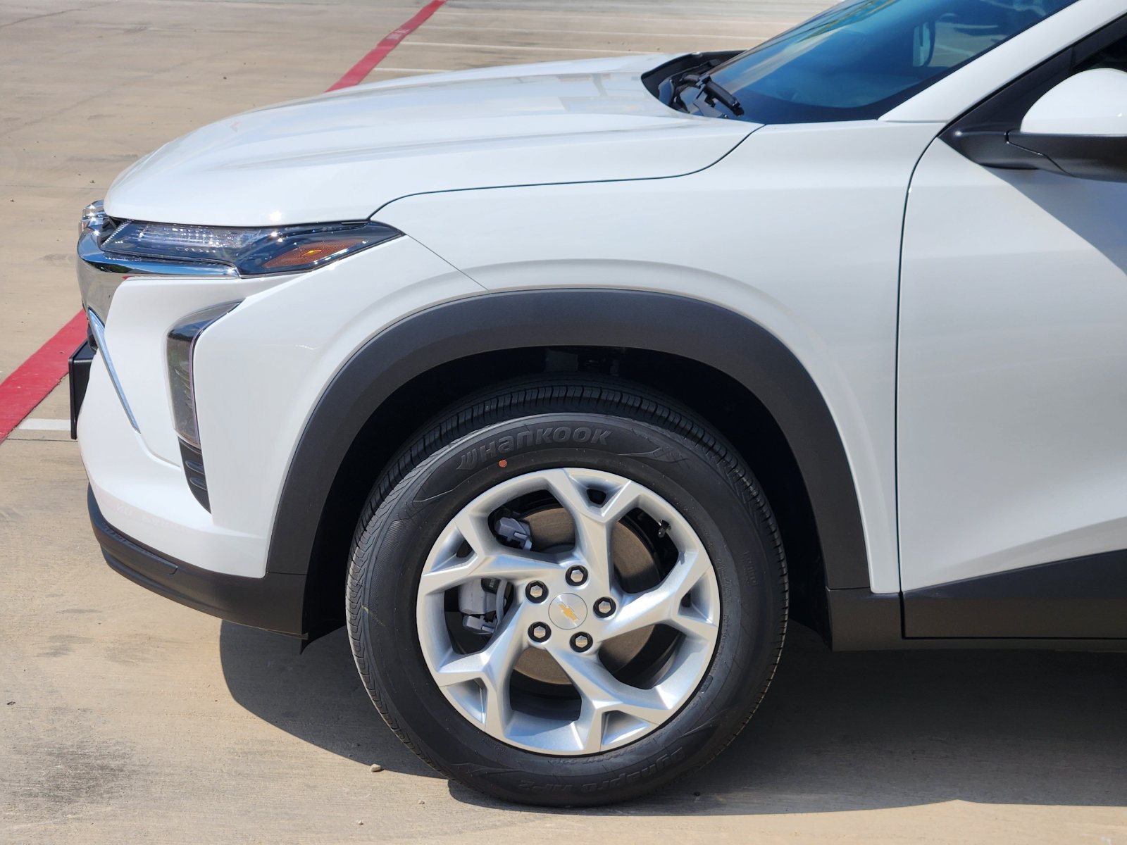 New 2026 Chevrolet Trax LS w/ LS Convenience Package FWD image 10