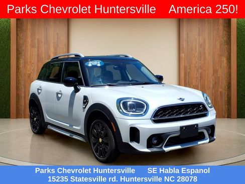 Used 2024 MINI Cooper Countryman S FWD image 1
