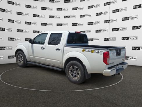 Used 2017 Nissan Frontier Desert Runner RWD image 4