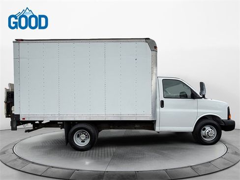 Used 2012 Chevrolet Express 3500 image 6