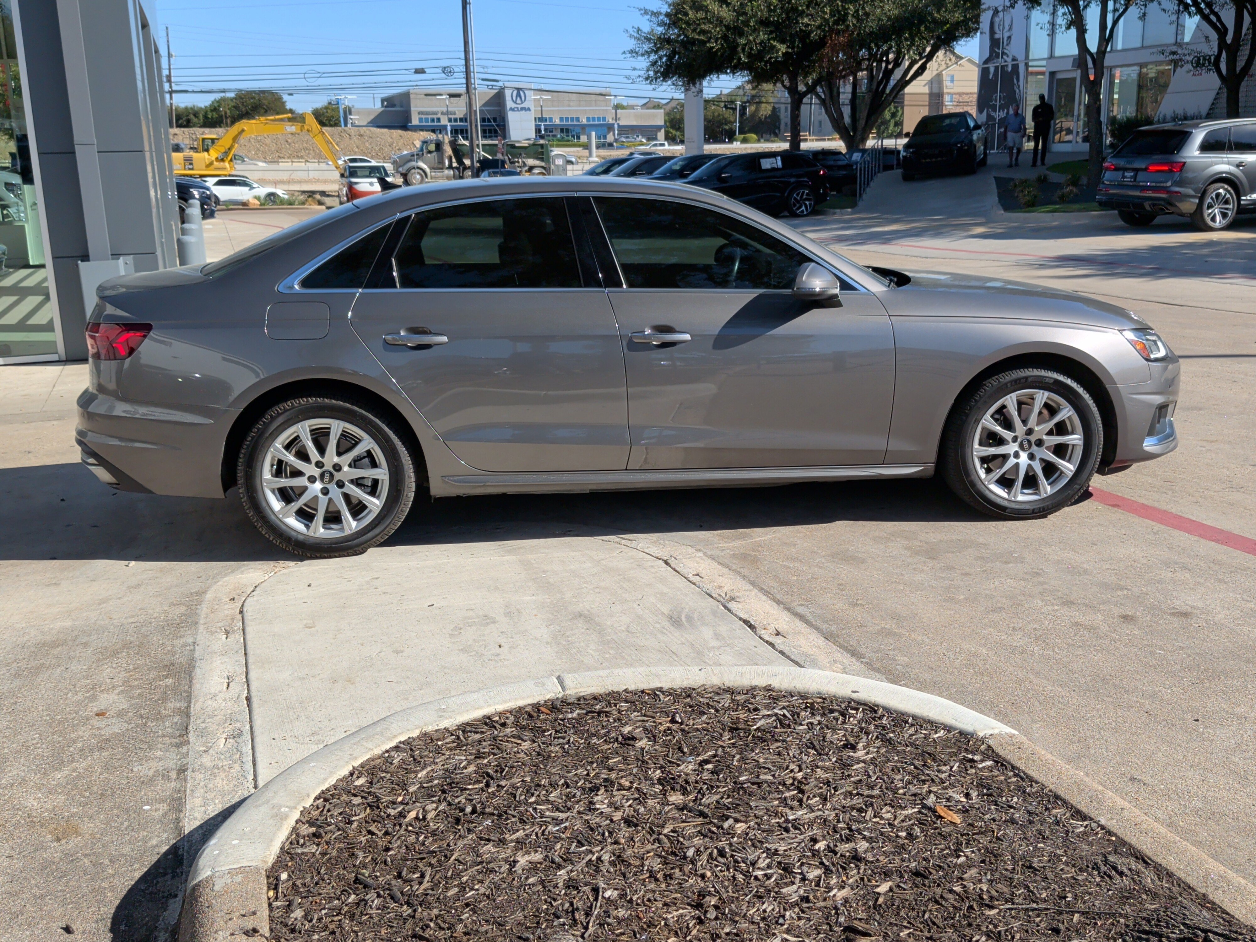 Used 2022 Audi A4 2.0T Premium w/ Convenience Package AWD/4WD image 11