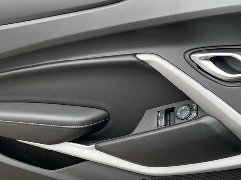 Used 2019 Chevrolet Camaro SS image 20