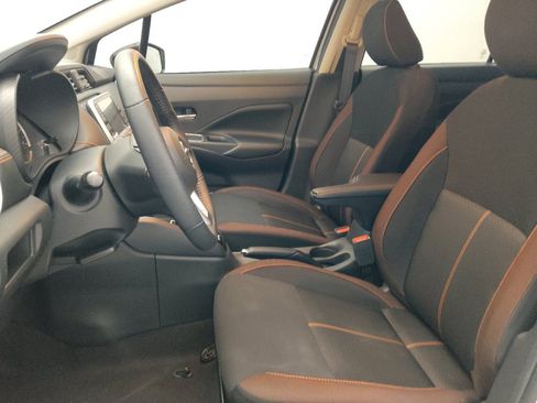 Used 2021 Nissan Versa SR w/ Convenience Package FWD image 17