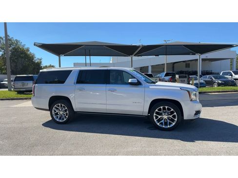 Used 2020 GMC Yukon XL Denali w/ Denali Premium Package AWD/4WD image 2