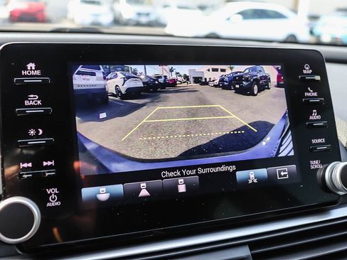 Used 2021 Honda Accord Touring image 26