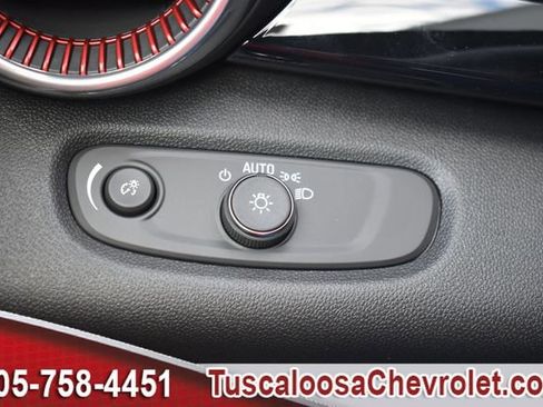 New 2026 Chevrolet Trax RS w/ Sunroof Package image 32