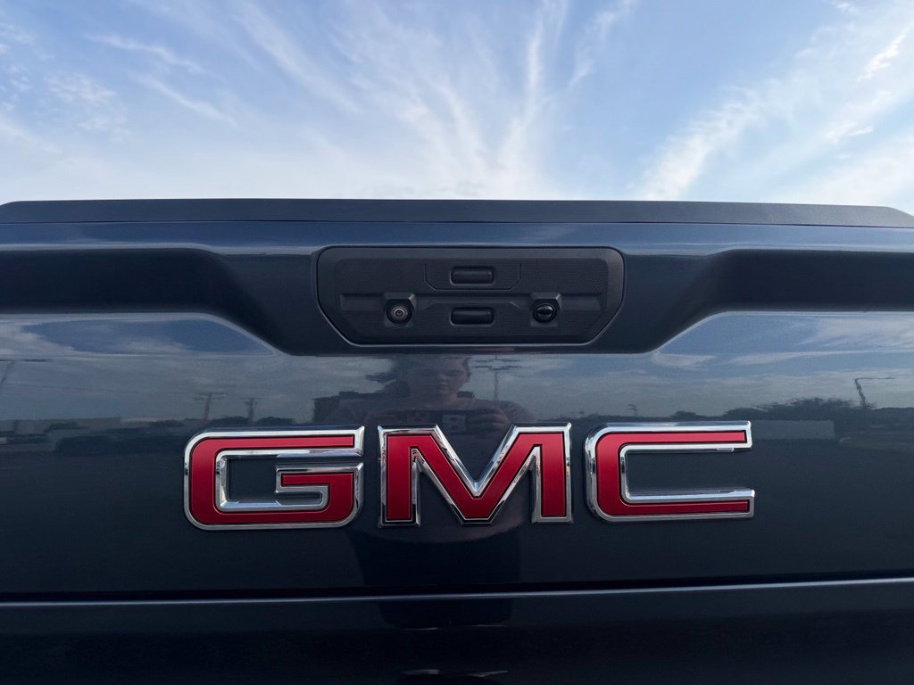 Used 2021 GMC Sierra 1500 SLT AWD/4WD image 11