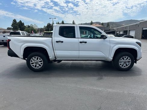 Used 2024 Toyota Tacoma SR w/ SR Upgrade Package RWD image 3