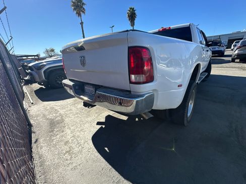 Used 2014 RAM 3500 Tradesman w/ Chrome Appearance Group image 4