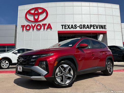 Used 2025 Hyundai Tucson SEL image 2