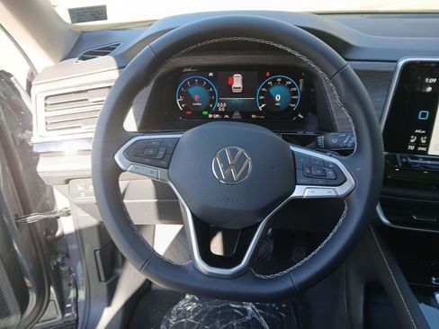 New 2026 Volkswagen Atlas SEL image 14