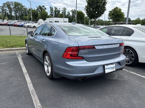 Used 2017 Volvo S90 T5 Momentum w/ Convenience Package FWD image 17