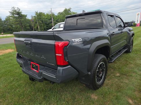 Certified 2025 Toyota Tacoma TRD Off-Road w/ TRD Off Road Upgrade Package AWD/4WD image 3