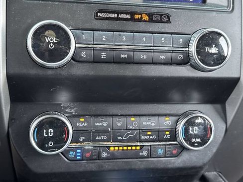Used 2020 Ford Expedition XLT w/ Equipment Group 202A RWD image 19