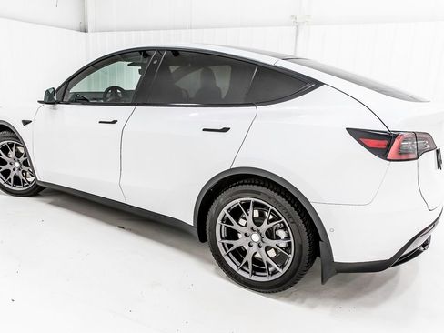 Used 2020 Tesla Model Y Long Range AWD/4WD image 4