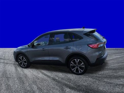 Certified 2022 Ford Escape SE w/ SE Sport Appearance Package image 6