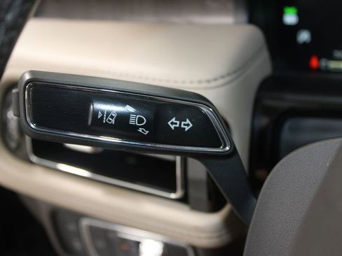 Used 2022 Lincoln Nautilus Reserve w/ Equipment Group 201A image 40