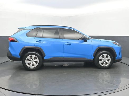 Used 2019 Toyota RAV4 LE w/ All Weather Liner Package AWD/4WD image 7