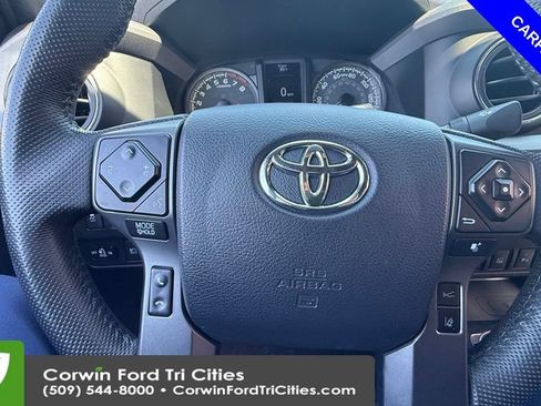 Used 2020 Toyota Tacoma TRD Sport w/ Technology Package AWD/4WD image 16