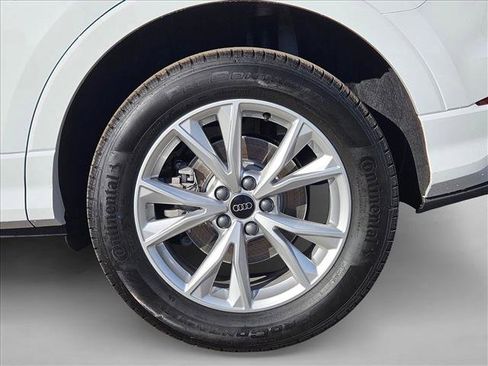 New 2025 Audi Q3 2.0T Premium image 10