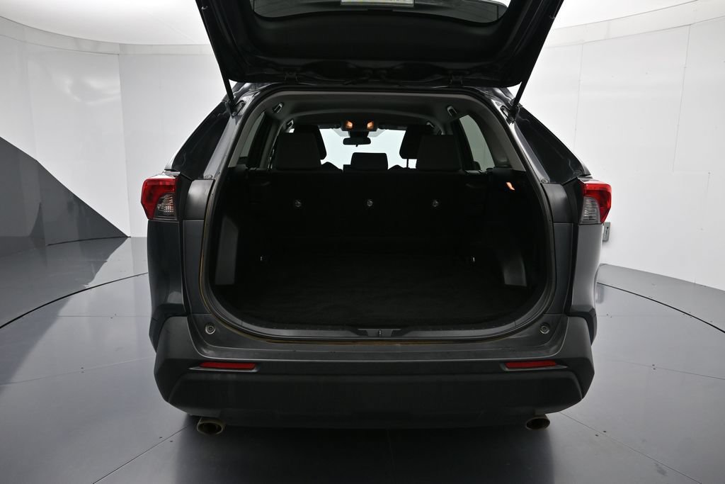Used 2020 Toyota RAV4 XLE FWD image 23