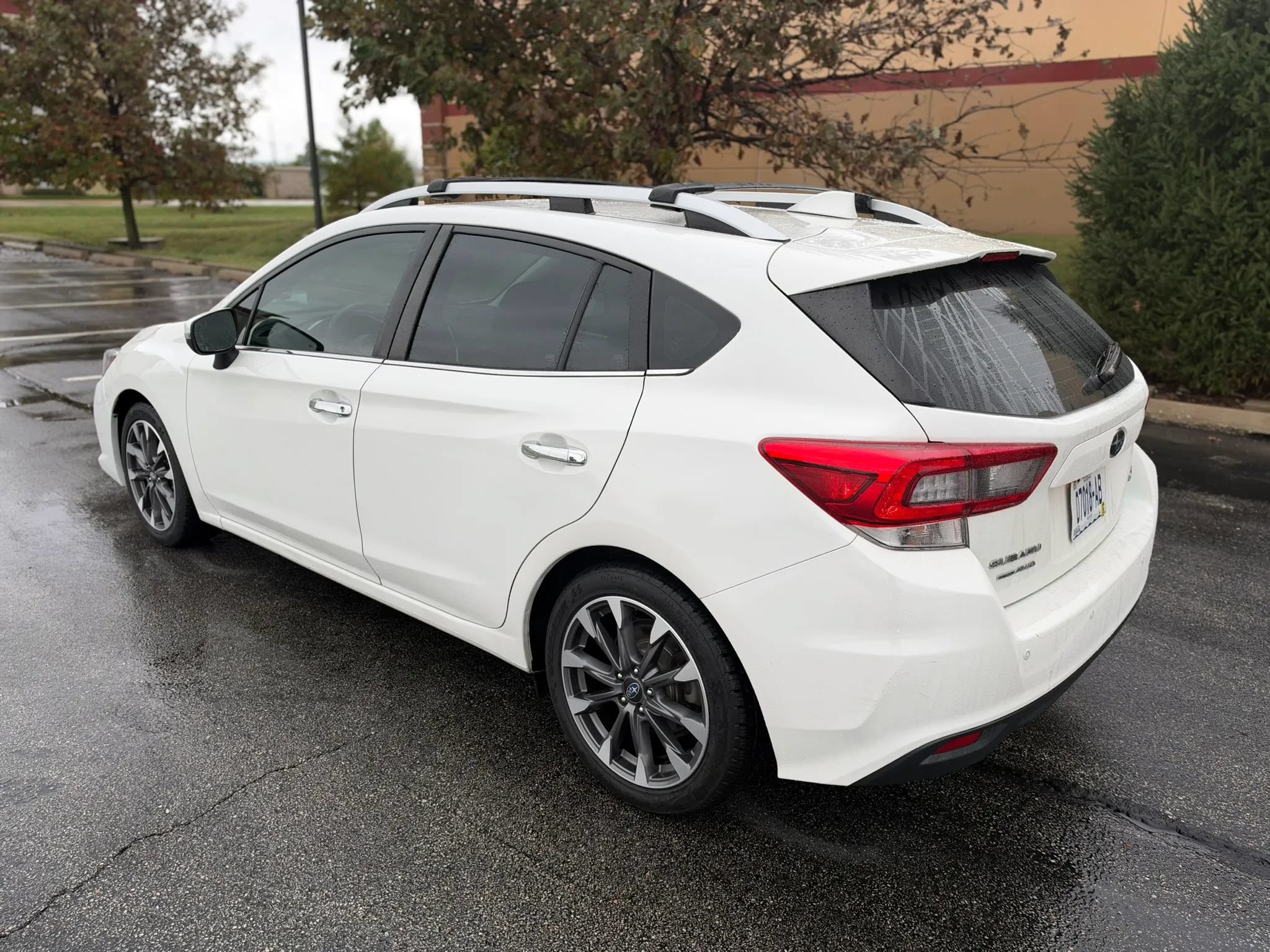 Used 2020 Subaru Impreza 2.0i Limited w/ Popular Package #2 AWD/4WD image 3
