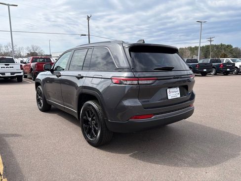 New 2026 Jeep Grand Cherokee Altitude AWD/4WD image 3