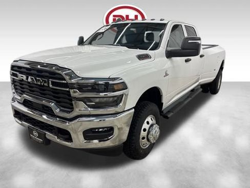 New 2026 RAM 3500 Tradesman image 10