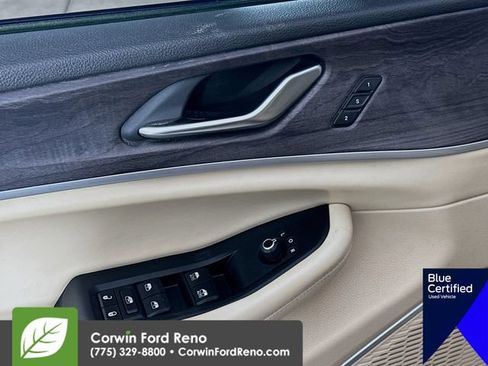 Used 2021 Jeep Grand Cherokee L Limited w/ Luxury Tech Group II AWD/4WD image 22