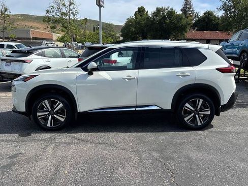 Certified 2023 Nissan Rogue SL w/ SL Premium Package AWD/4WD image 9
