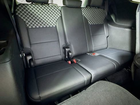 Certified 2025 GMC Acadia Denali w/ Super Cruise Package image 27