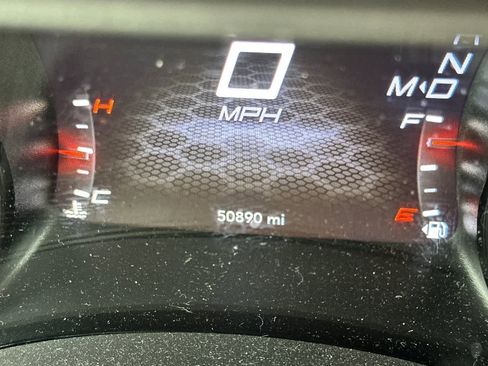 Used 2021 Dodge Charger SXT w/ Blacktop Package image 21