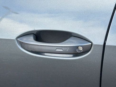 New 2026 Volkswagen Tiguan SE image 12