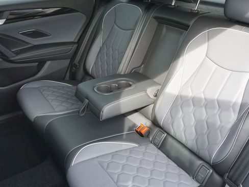 New 2026 Volkswagen Tiguan SEL R-Line AWD/4WD image 13