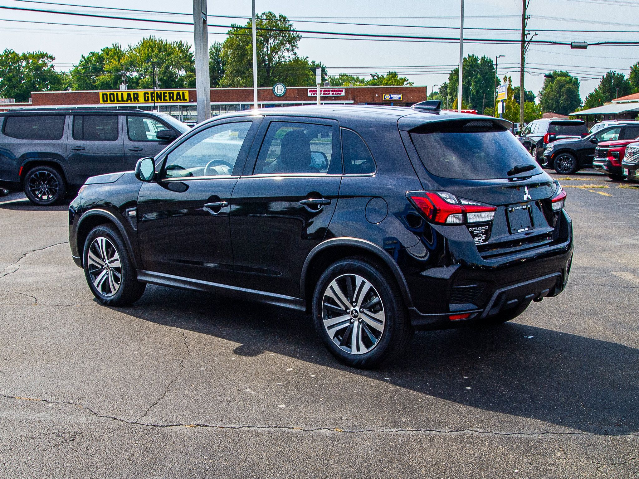 Used 2025 Mitsubishi Outlander Sport ES AWD/4WD image 5