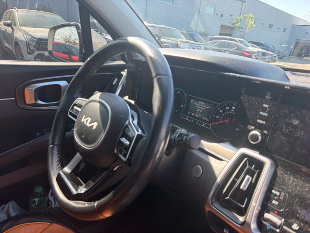 Used 2024 Kia Sorento EX AWD/4WD image 12