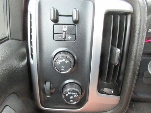 Used 2018 GMC Sierra 1500 SLT w/ SLT Premium Package AWD/4WD image 25